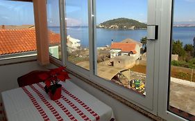 Apartmani Neda